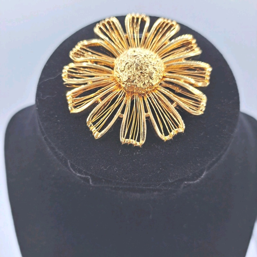 Vintage Signed M.J. Ent. Flower Power Gold-tone Metal Brooch Pin 2.5"